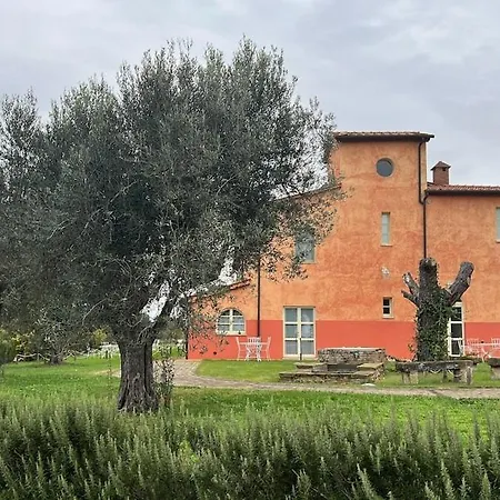 Elegante In Un Casolare Toscano * 스카를리노