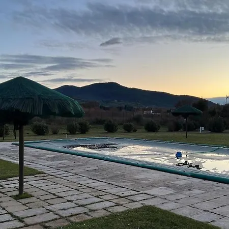 Elegante In Un Casolare Toscano 公寓 *