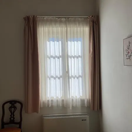 Elegante In Un Casolare Toscano 公寓