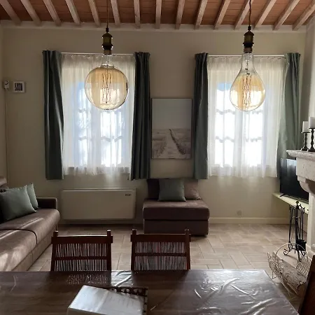 Elegante In Un Casolare Toscano